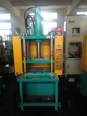 快速四柱液壓機、快速液壓切邊機、壓鑄件沖邊機產(chǎn)品相冊 | 鑫臺銘機械設備【南京】
